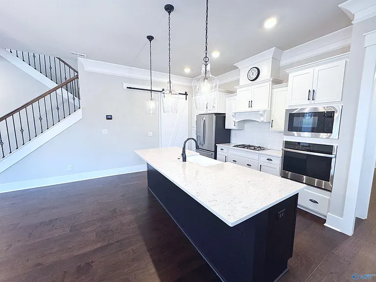 215 Saint Louis St — Photo 10