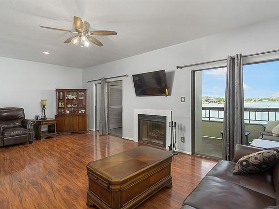 4th image of 18809 Egret Bay Blvd APT 107