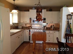 3rd image of 930 James Dr