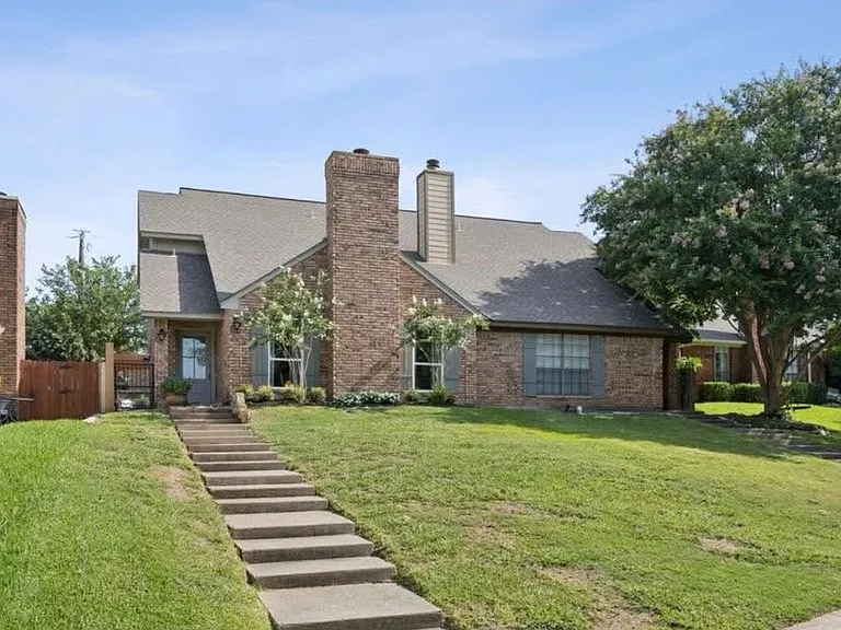 9346 Highedge Cir — Photo 1