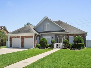 3737 Lake Lynn Dr, Gretna, LA 70056