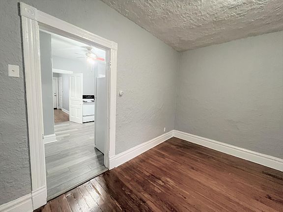 4th image of 4109 Hartford St #4109A