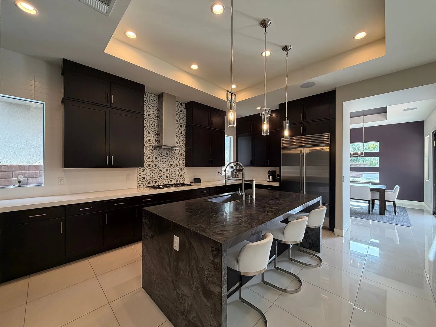 4 Bed, 4.5 Bath Summerlin Home in The Ridges with Resort-Style Backyard — Photo 2