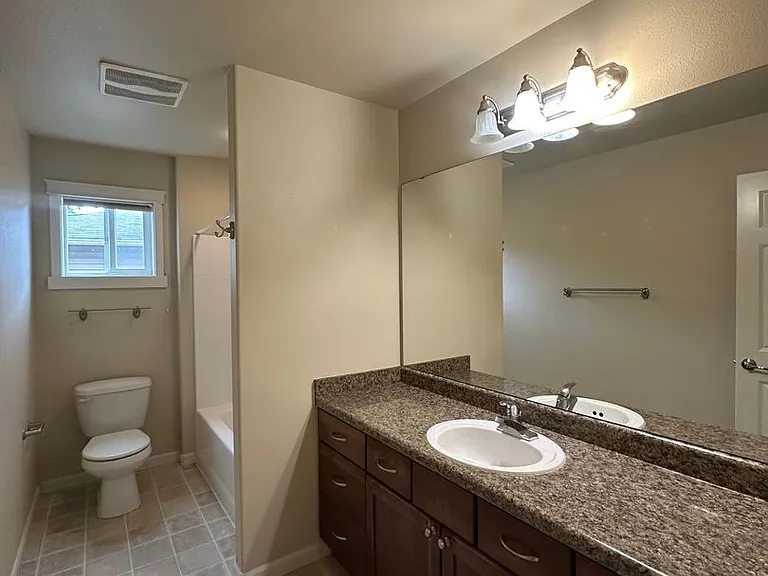 1319 Foreman Rd — Photo 15