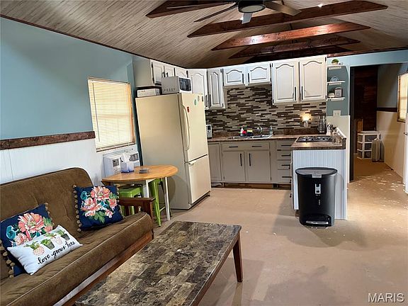2nd image of 6563 Eagle Ln