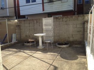 2332 S Hicks St, Philadelphia, PA 19145