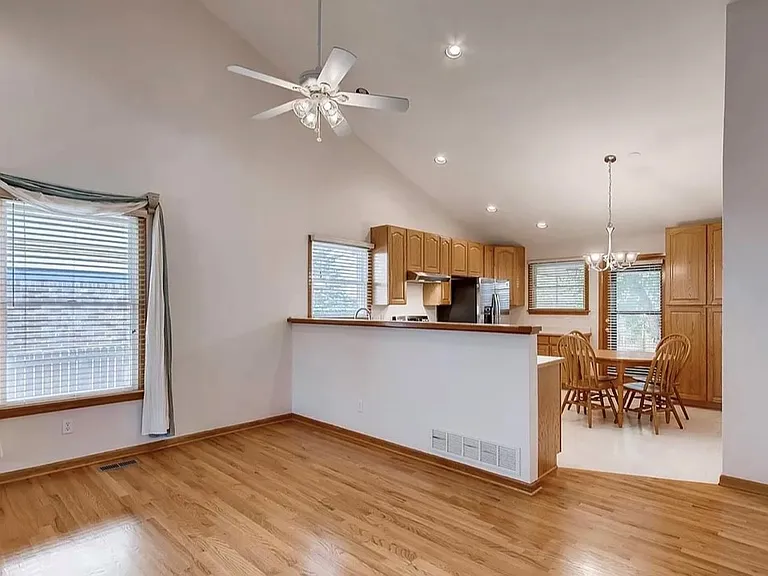 2534 E 125th Way — Photo 6