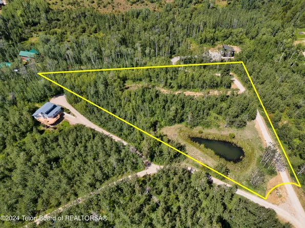6162 Ruffed Grouse Rd, Tetonia, ID 83452