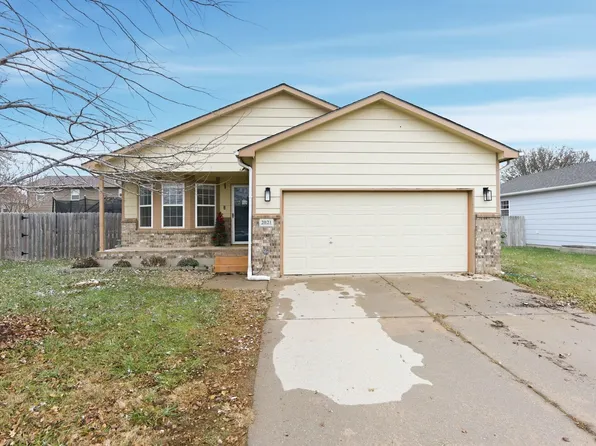 2021 S Crestline Ct, Wichita, KS 67209