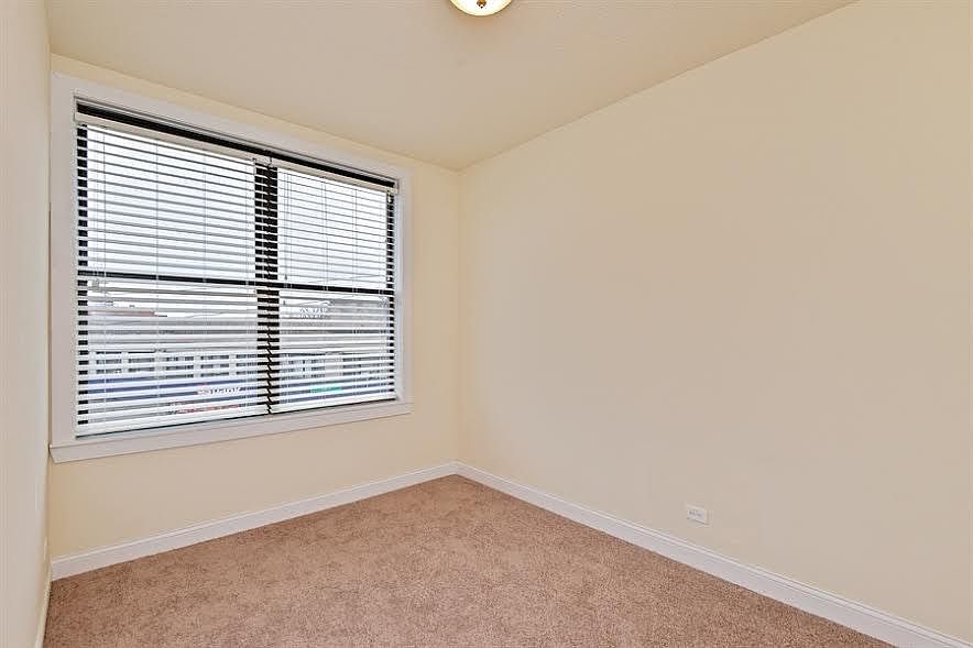 1st image of 2937 N Milwaukee Ave