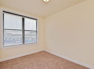 2937 N Milwaukee Ave, Chicago, IL 60618