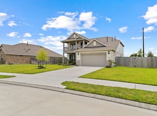 15318 Spring Lake Ave, Mont Belvieu, TX 77523