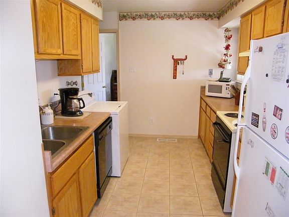 4th image of 76 Bandolina Dr