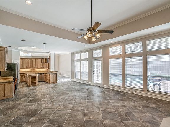 2nd image of 5012 Hudson Dr