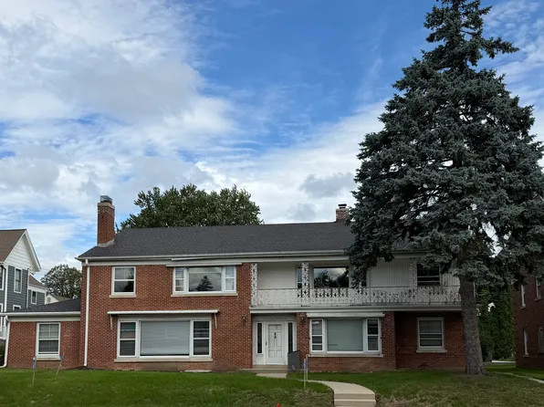 8216 W North Ave APT 1, Milwaukee, WI 53213