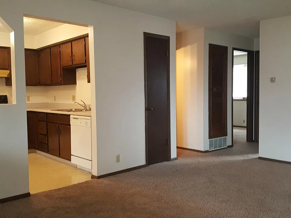 Living Room/Kitchen