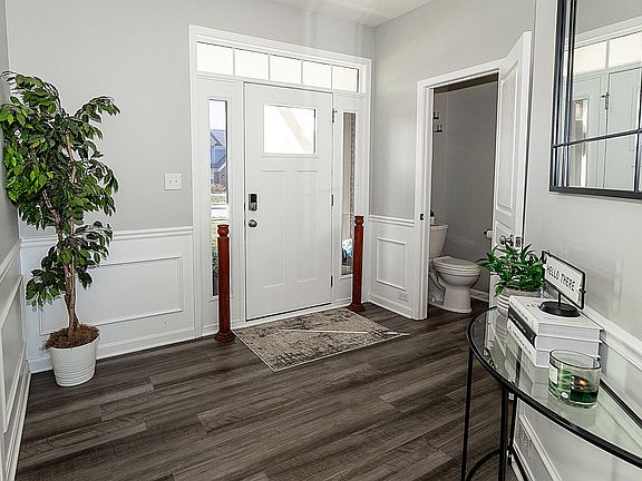 3rd image of 2477 Silver Rose Dr