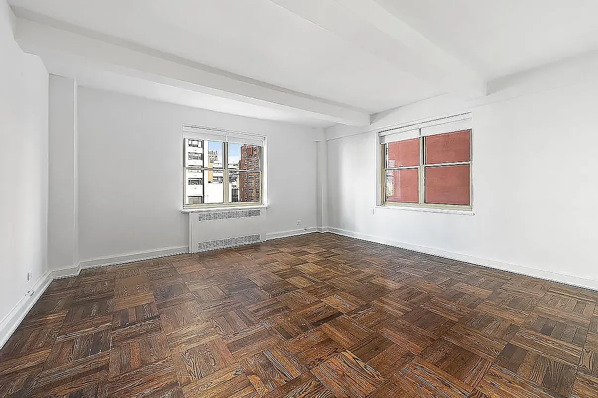 300 East 57th Street — Photo 2