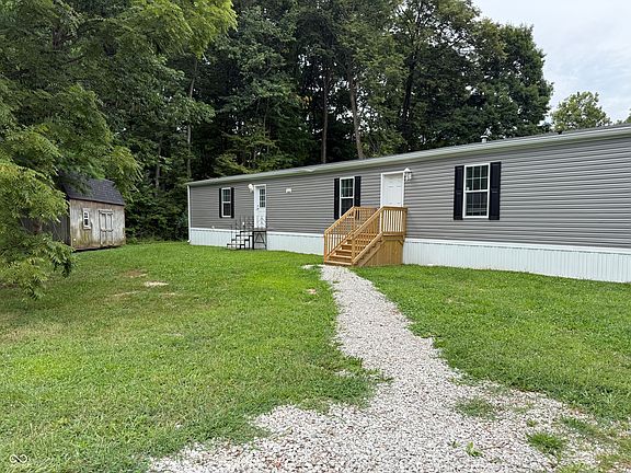 3rd image of 217 Lazy River Rd