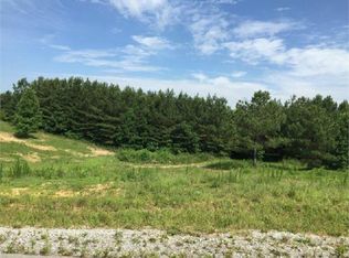 590 Falling Cliff Dr, South Pittsburg, TN 37380