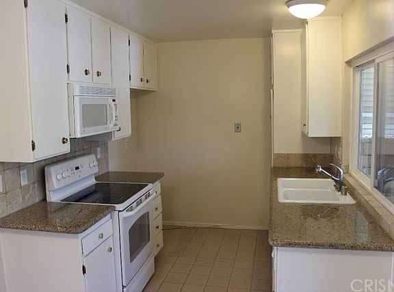 4th image of 26383 Oak Highland Dr Unit C
