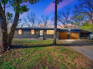 309 E Memorial St, Broken Bow, OK 74728