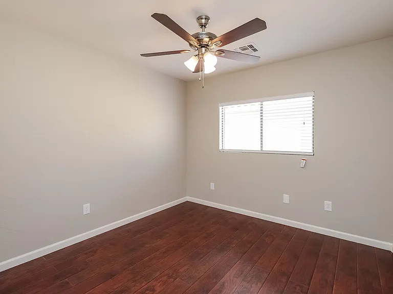 2768 W San Carlos Ln — Photo 11