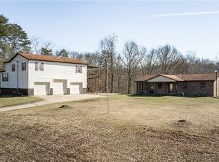 210 Elm Tree Dr, Parkersburg, WV 26101