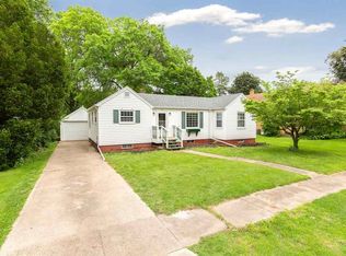 105 N Park St, Alpha, IL 61413