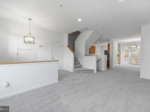 3716 Midlothian Pl, Waldorf, MD 20602