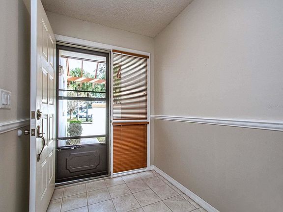 4th image of 2681 Washington Ave