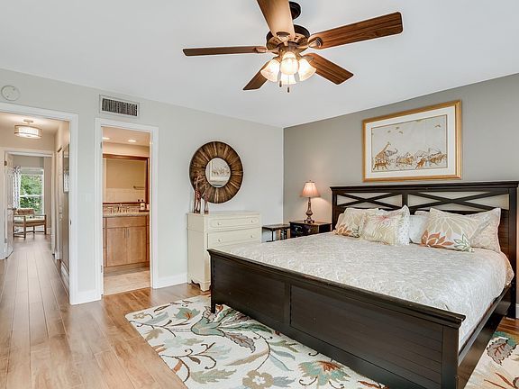 5th image of 658 Kensington Place #11B
