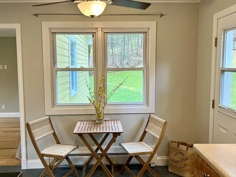 220 Henderson Rd — Photo 4