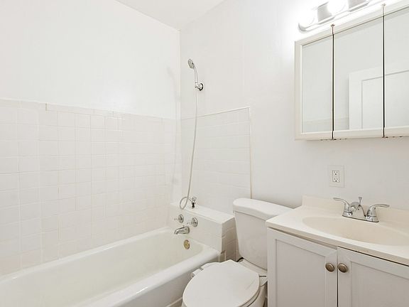 5th image of 8002 Maryland Ave #B