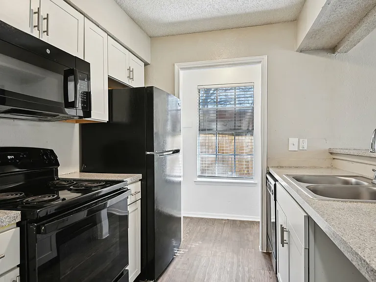 Ambers Village — Photo 11
