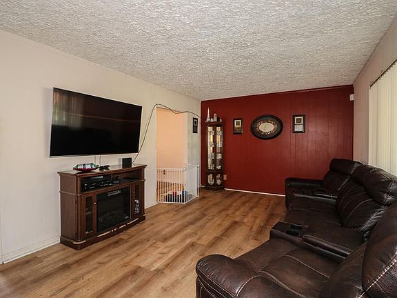 2nd image of 11910 Wincanton Dr