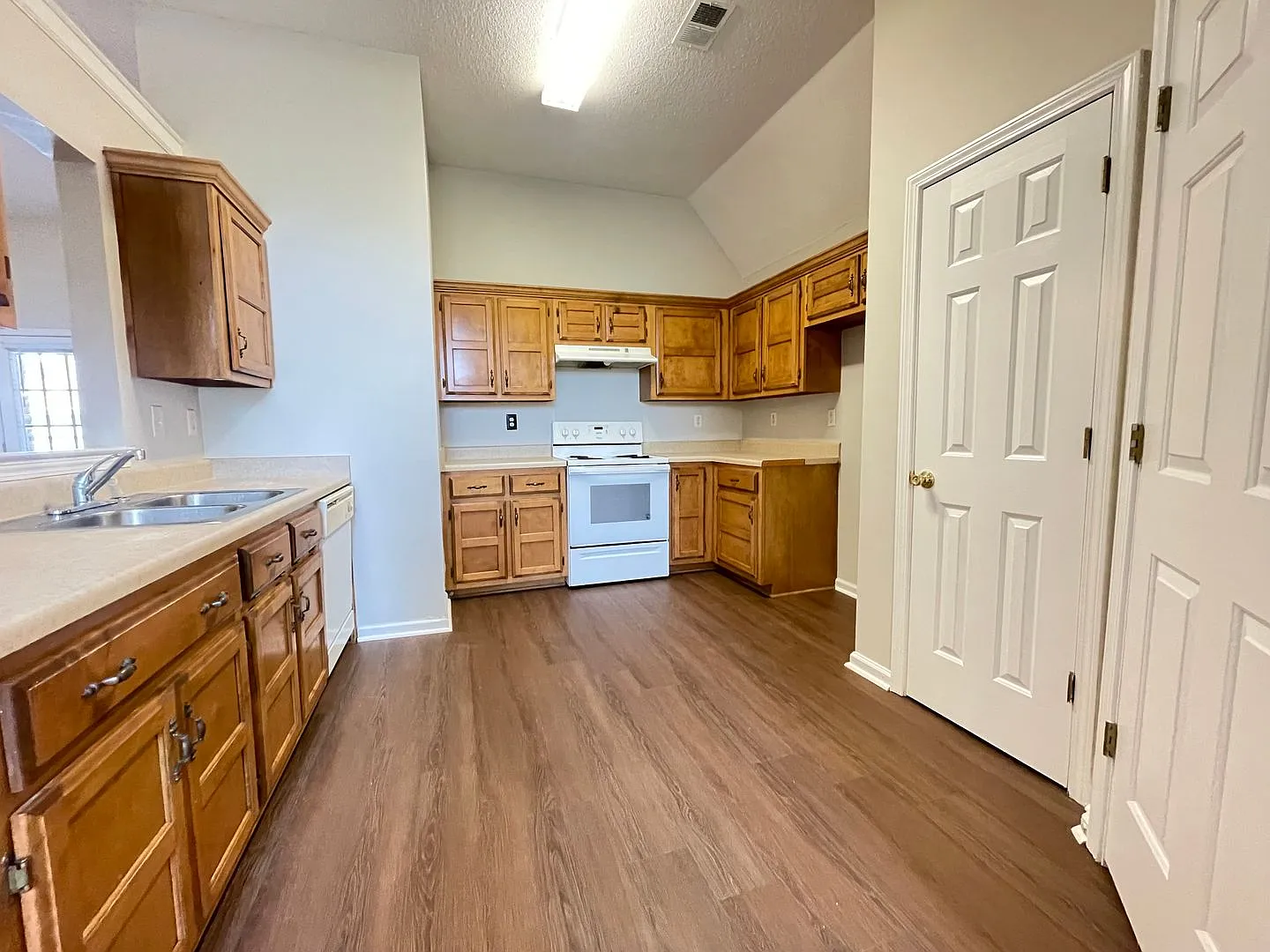 Heritage Hills Subdivision, close to schools!! — Photo 4