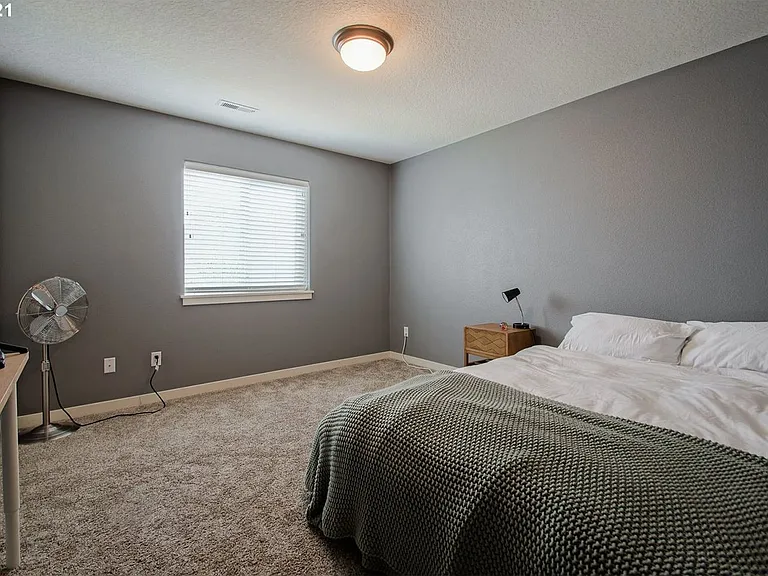 568 Donna Dr — Photo 21