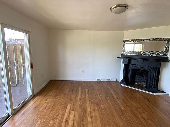 3rd image of 1028 E Warrington Ave APT 2