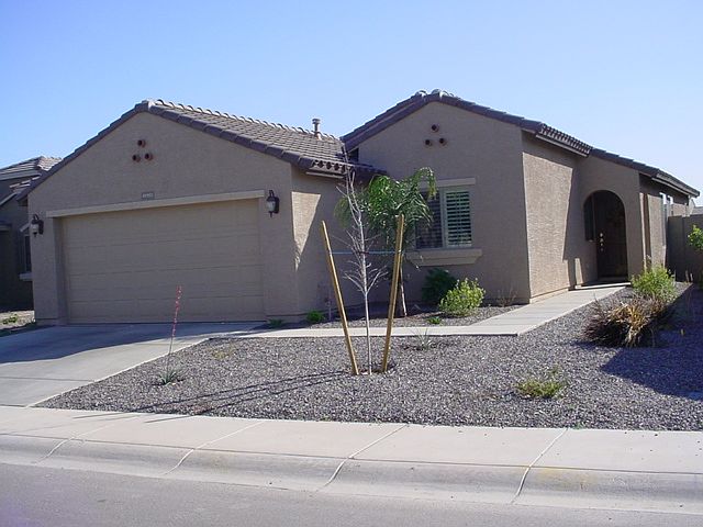 1st image of 41915 W Somerset Dr