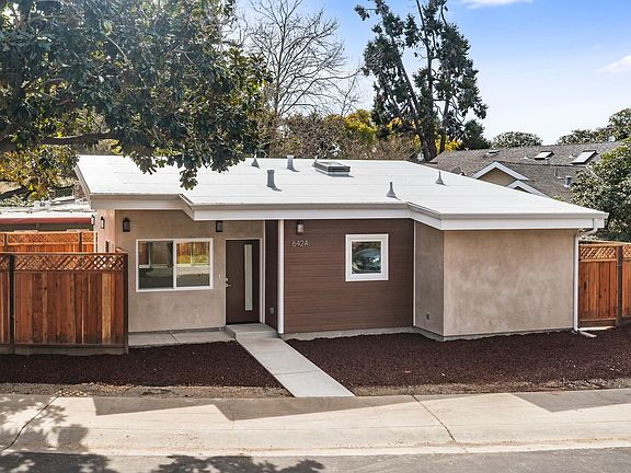 3rd image of 642A Wildwood Ln