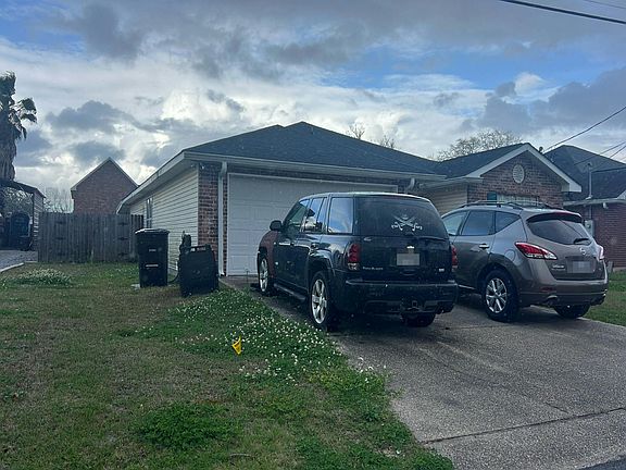 3rd image of 302 Avenue M