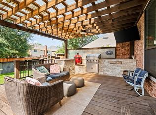 2404 Southern Oak Dr, Irving, TX 75063