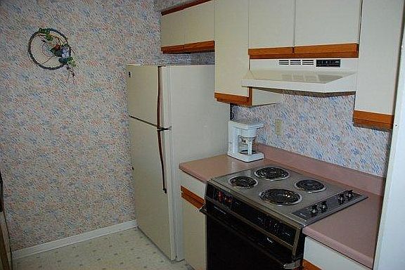 3rd image of 257 Clubhouse Dr APT 11