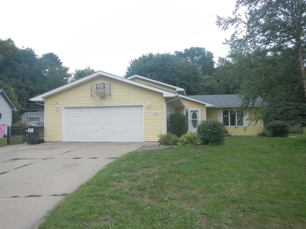 208 Arch St, Hudson, WI 54016
