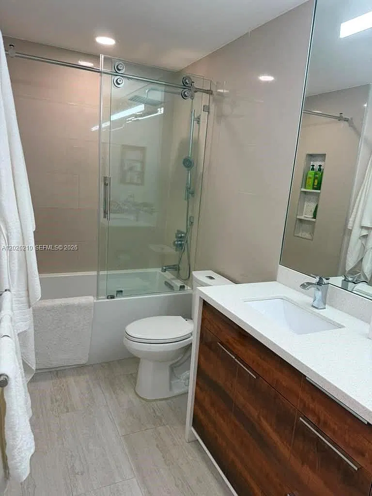 2 bed, 1280 sqft, $4,000 — Photo 3