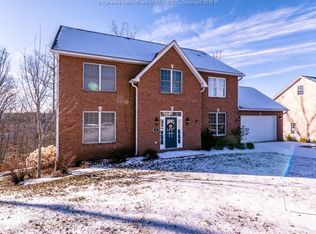 221 Northwoods Dr, Eleanor, WV 25070