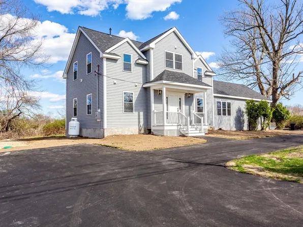 999 Bark St, Swansea, MA 02777