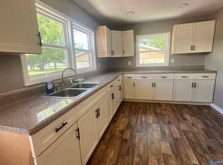 406 Grady St, Gadsden, AL 35904