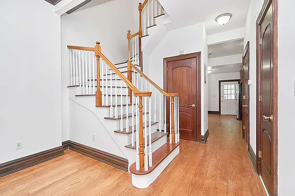 Rented by Compass | media 14